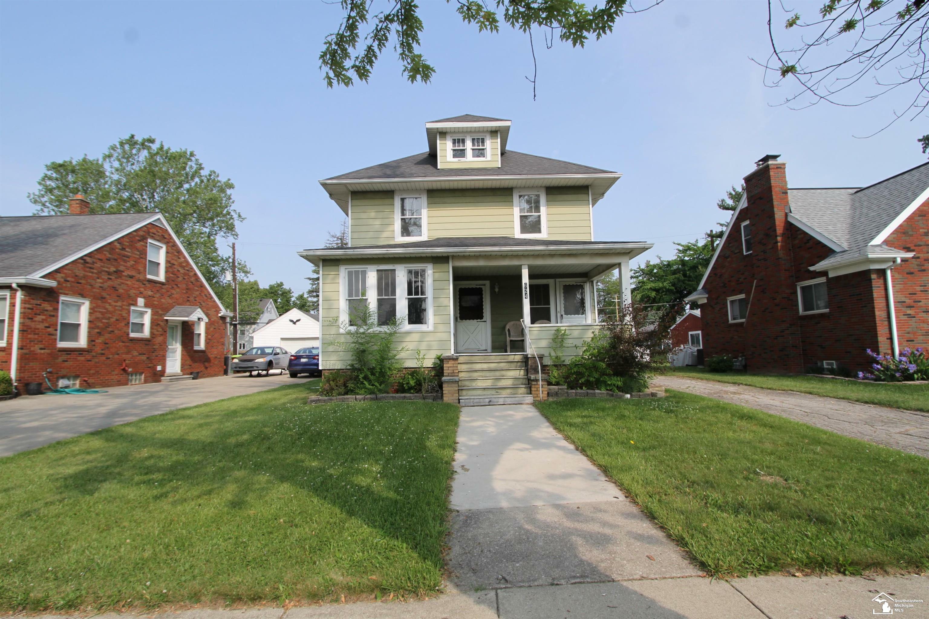 Property Photo: 624 Waterloo Avenue MI 48161