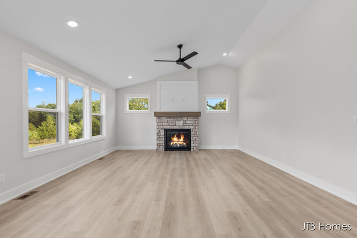 Property Photo:  1098 N Washington Street SE  MI 49331 