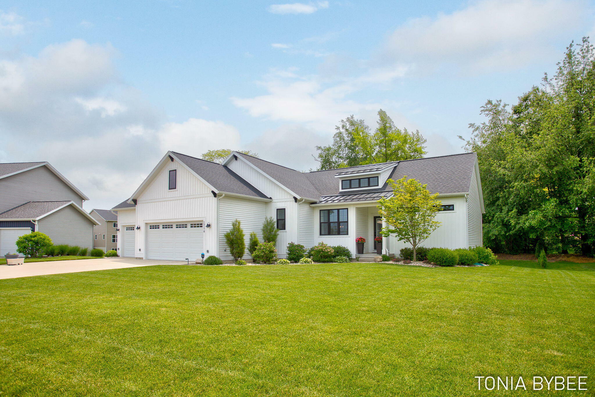Property Photo: 15178 Silver Fir Drive MI 49424