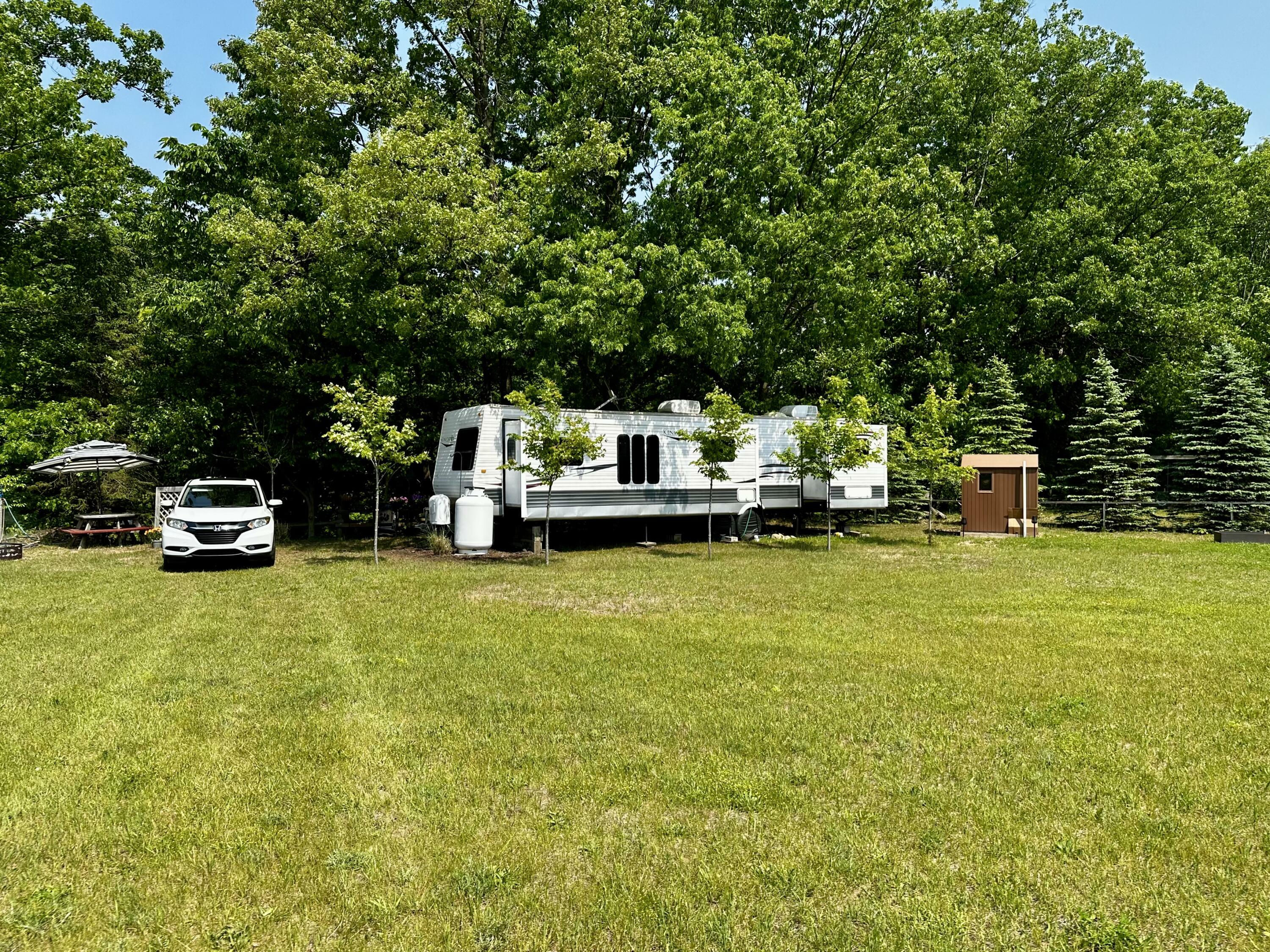 4927 S 194th Avenue  Hesperia MI 49421 photo