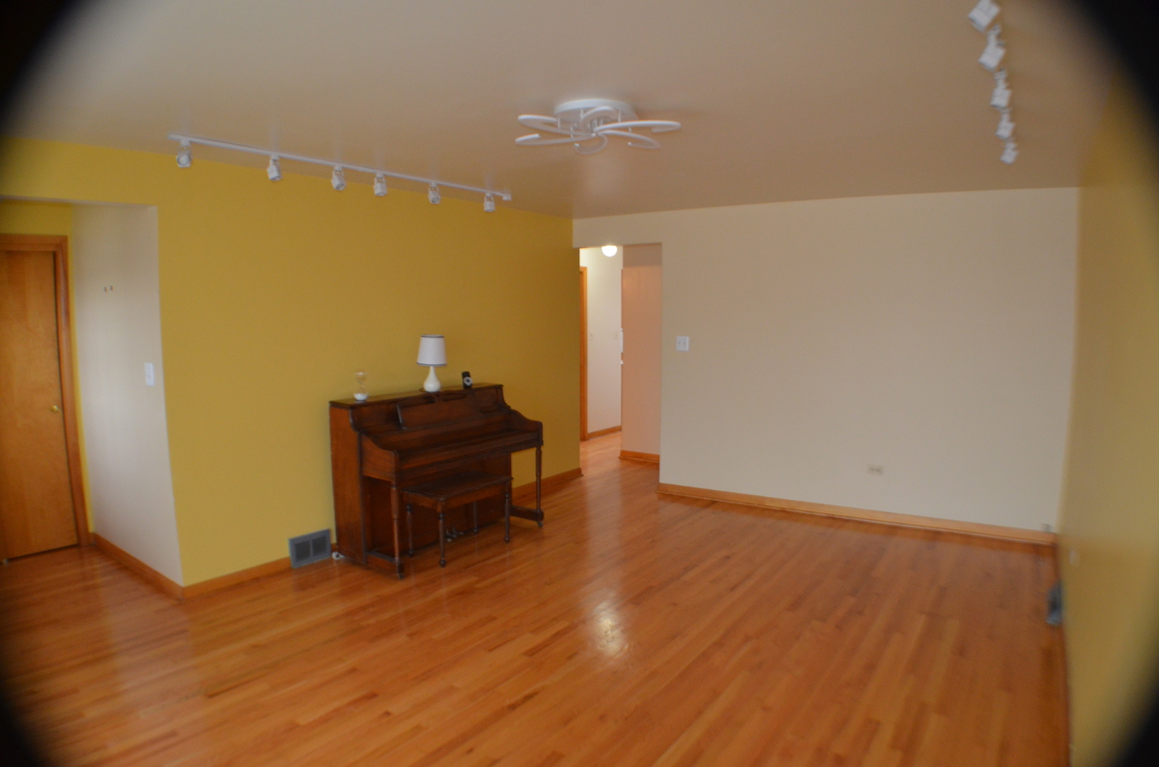 Property Photo: 508 Hoxie Avenue IL 60409