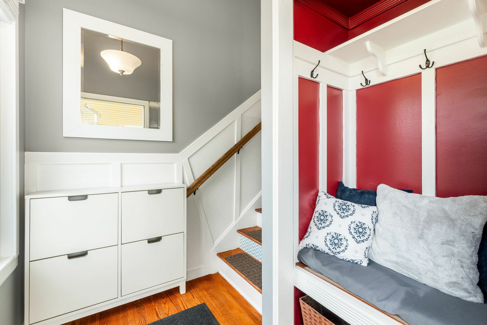 Property Photo: 1355 Kingsbury Drive 1 IL 60133