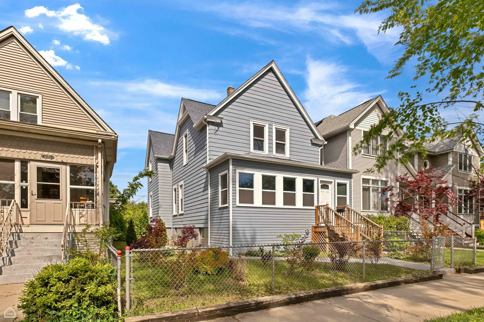 Property Photo: 4042 N Kenneth Avenue IL 60641