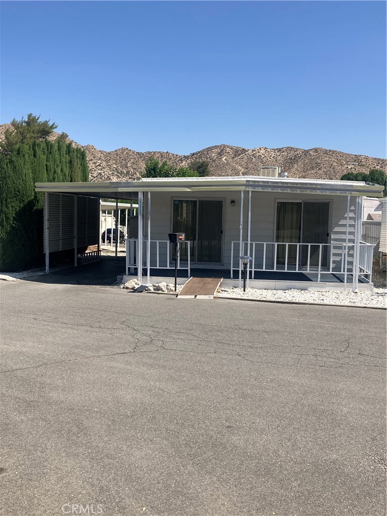 Property Photo: 7484 Kickapoo Trail 6 CA 92284