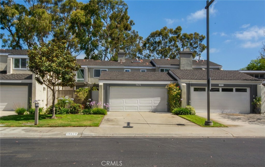 19675 Seacliff Lane  Huntington Beach CA 92648 photo