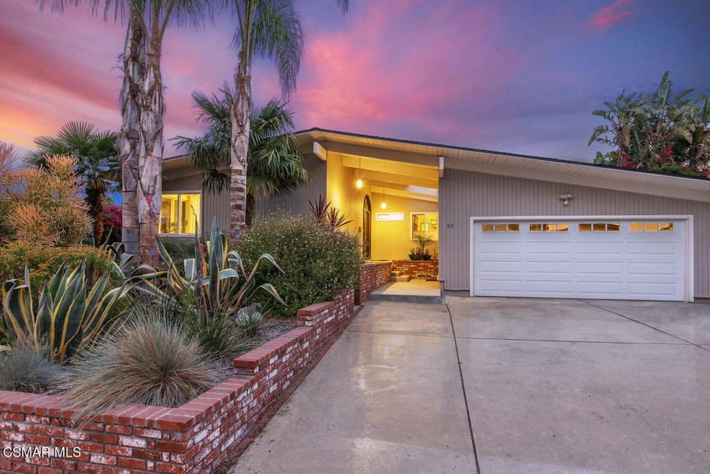 Property Photo:  40 Dickenson Avenue  CA 91320 