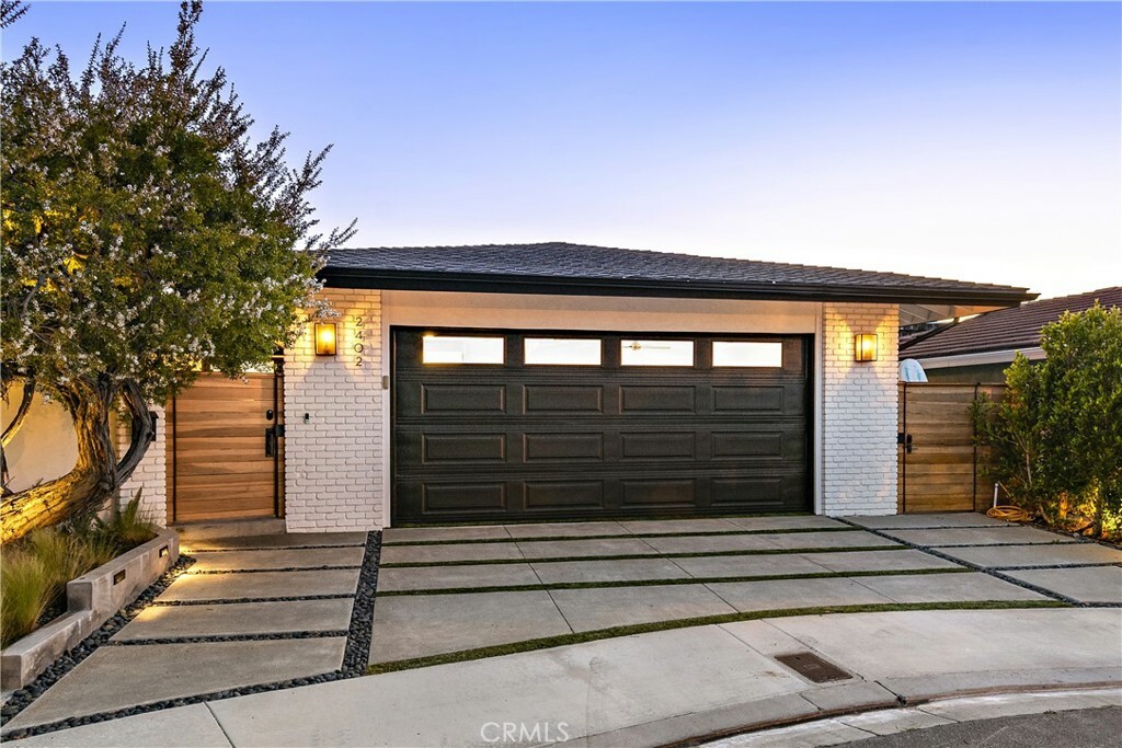 Property Photo:  2402 Calle Madiera  CA 92672 
