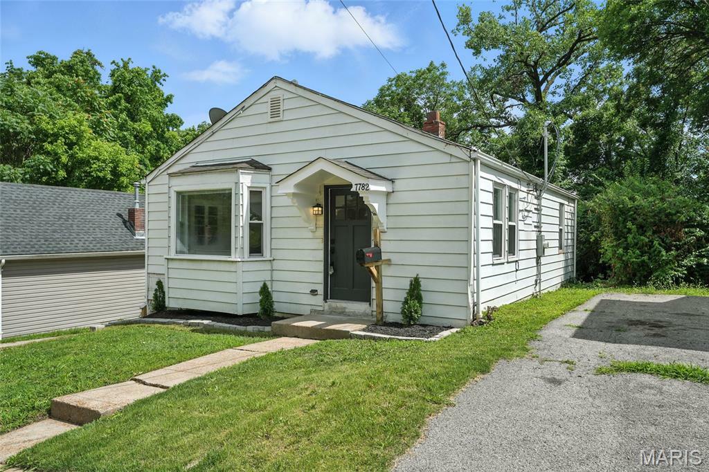 Property Photo: 7782 Folk Avenue MO 63143