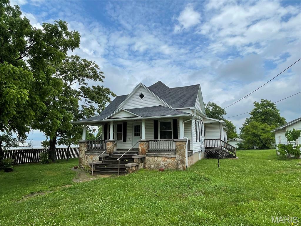 108 E 3rd Street  Dixon MO 65459 photo