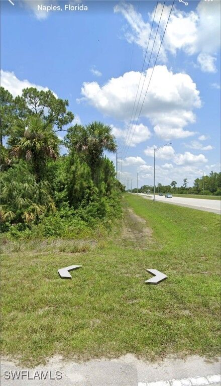 Property Photo:  41st Ave NE  FL 34120 