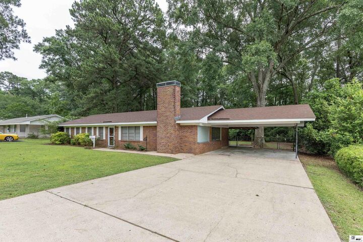 Property Photo:  1414 Brewster Avenue  LA 71270 