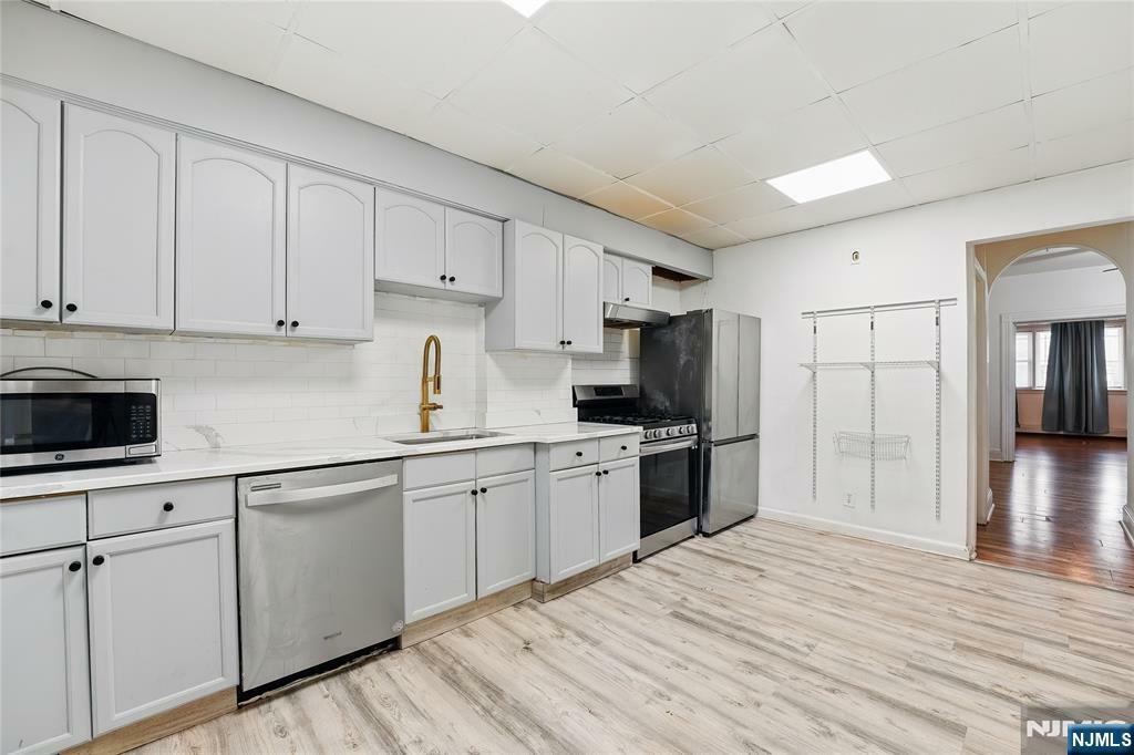 Property Photo:  26 W 51st Street  NJ 07002 