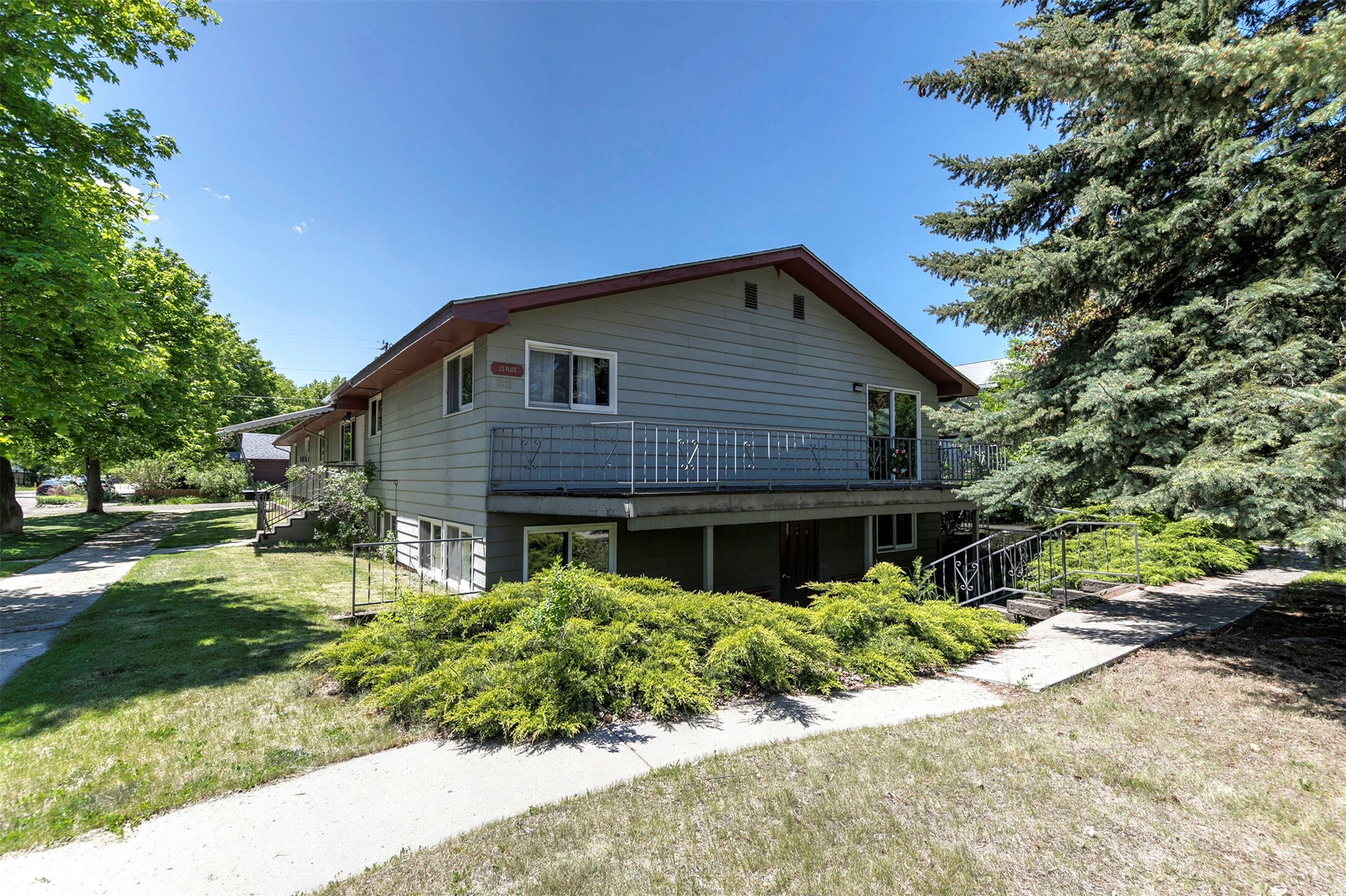 Property Photo: 1811 S 7th Street W MT 59801