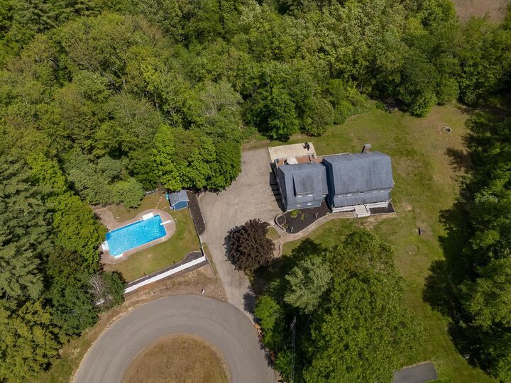 Property Photo:  3 Evergreen Way  NH 03827 