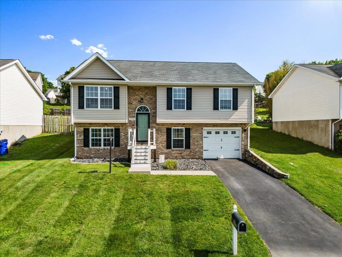 Property Photo: 150 Sage Lane VA 24073