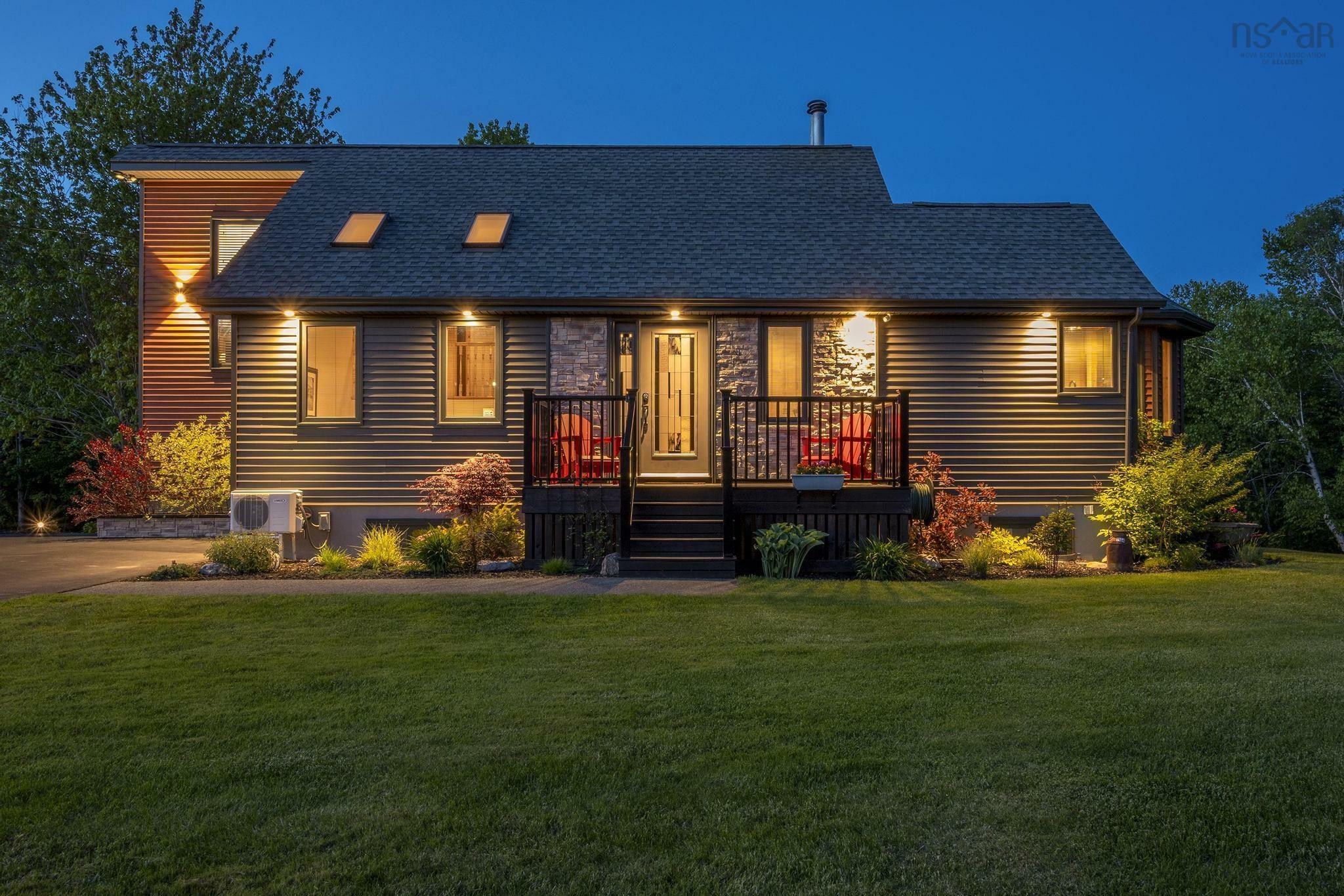 Property Photo: 18 Betty Drive NS B2W 6J6
