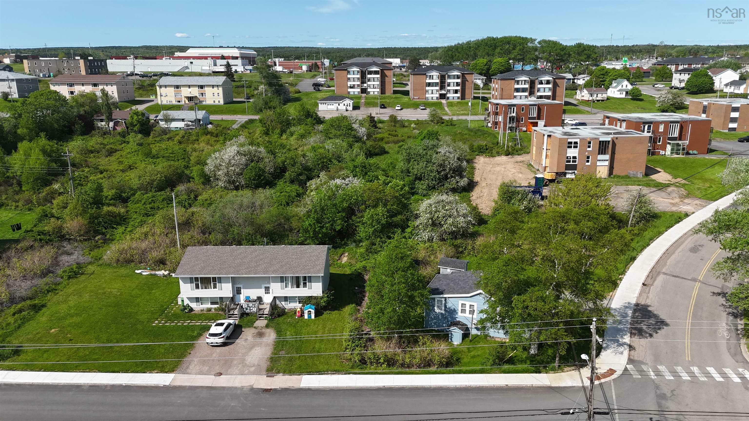 Photo de la propriété: 628-630 Bernard Street NS B9A 3G5