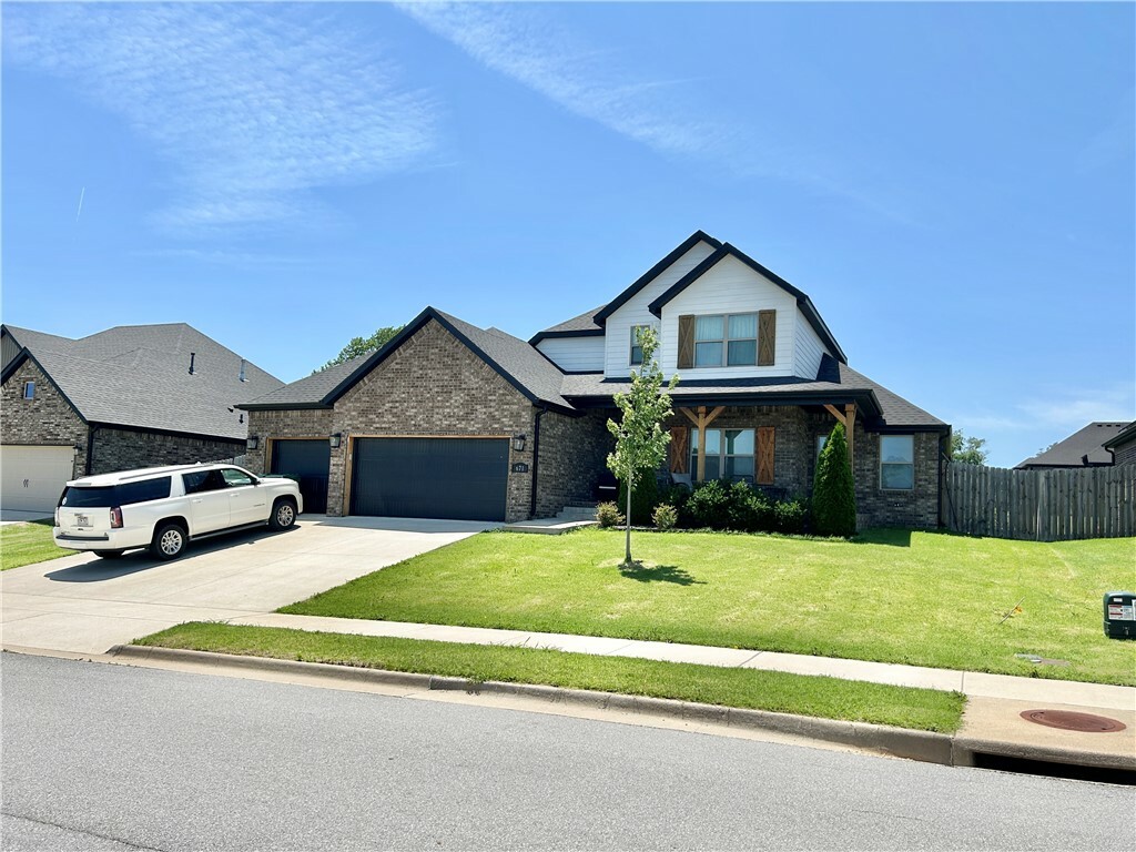 Property Photo: 671 Maplewood Drive AR 72719