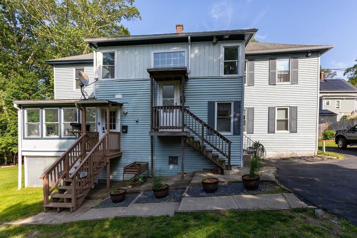 Property Photo:  37 Thurston Ave 37  MA 01588 