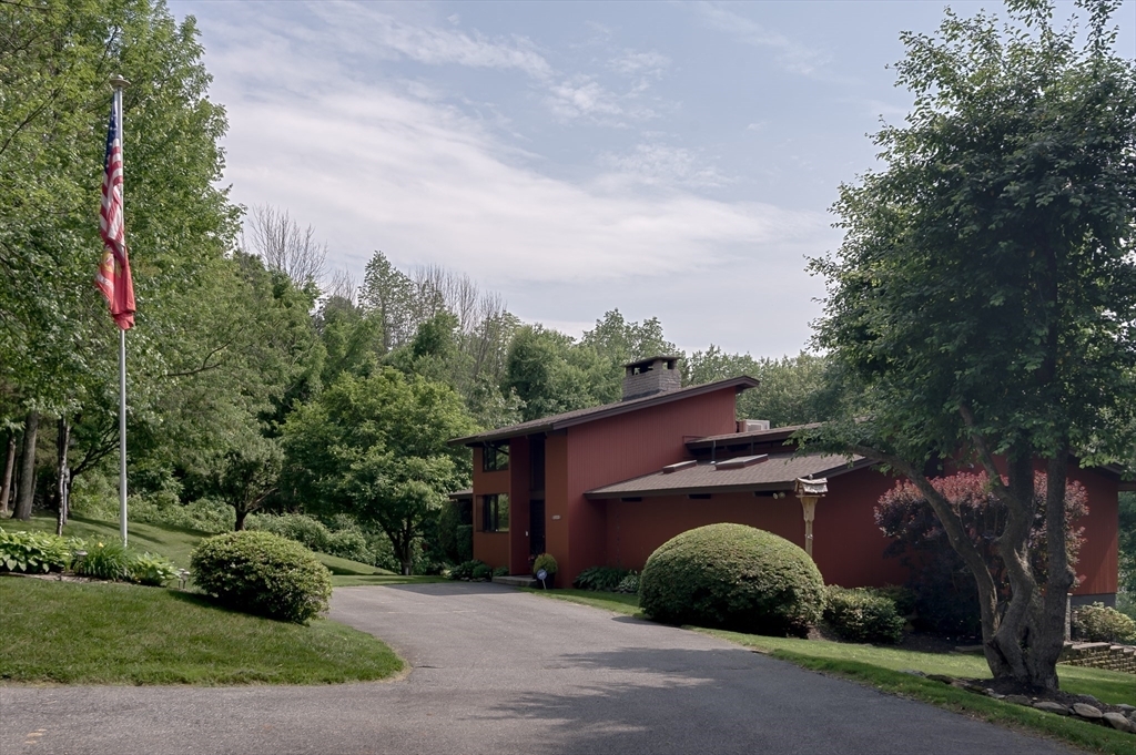 1023 N. Woodstock Road  Southbridge MA 01550 photo