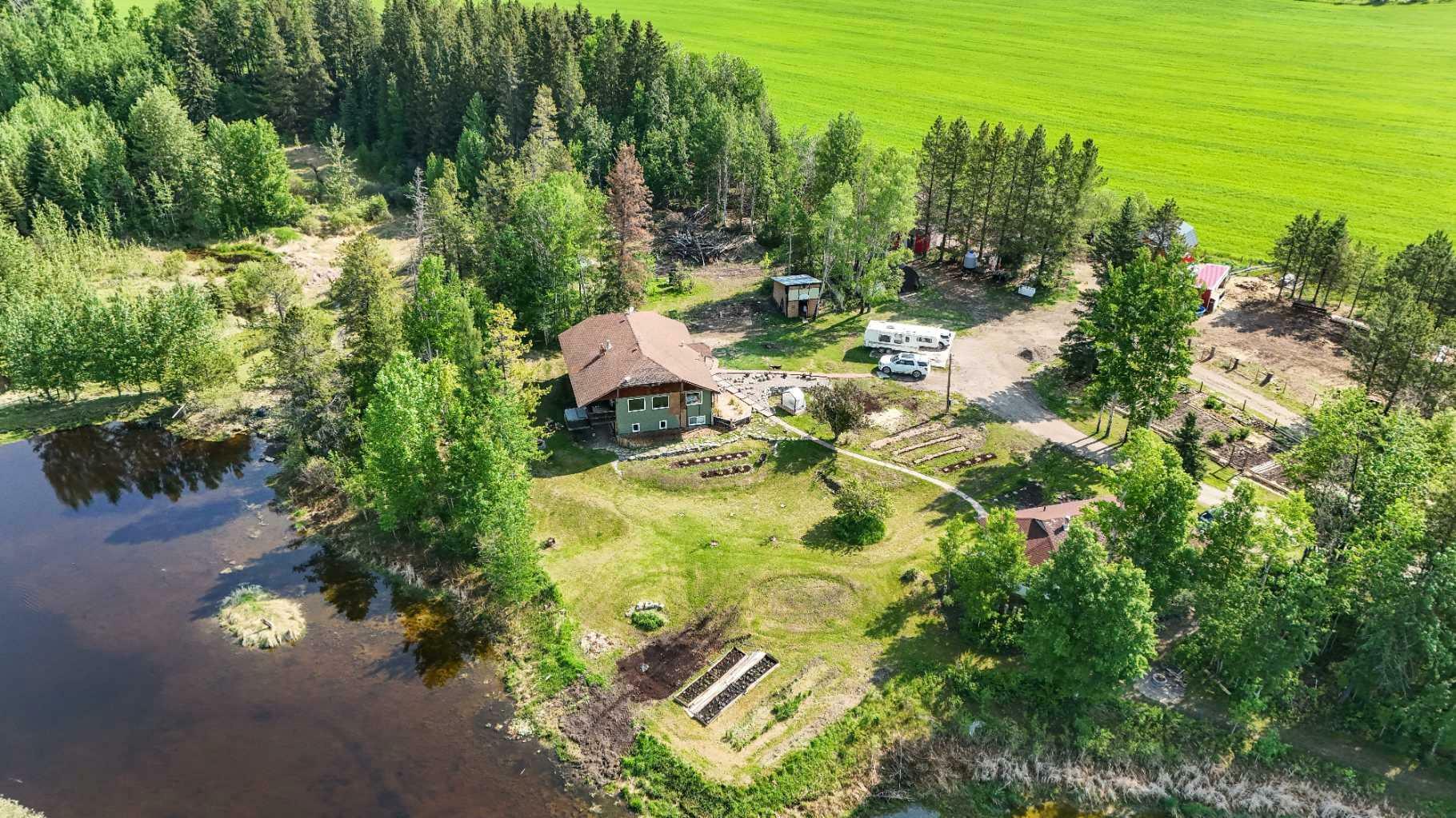 Property Photo:  71034 A&B, Township Road 38-1 Rocky Mtn. House 71034 A&Ampb  AB T4T 2A3 