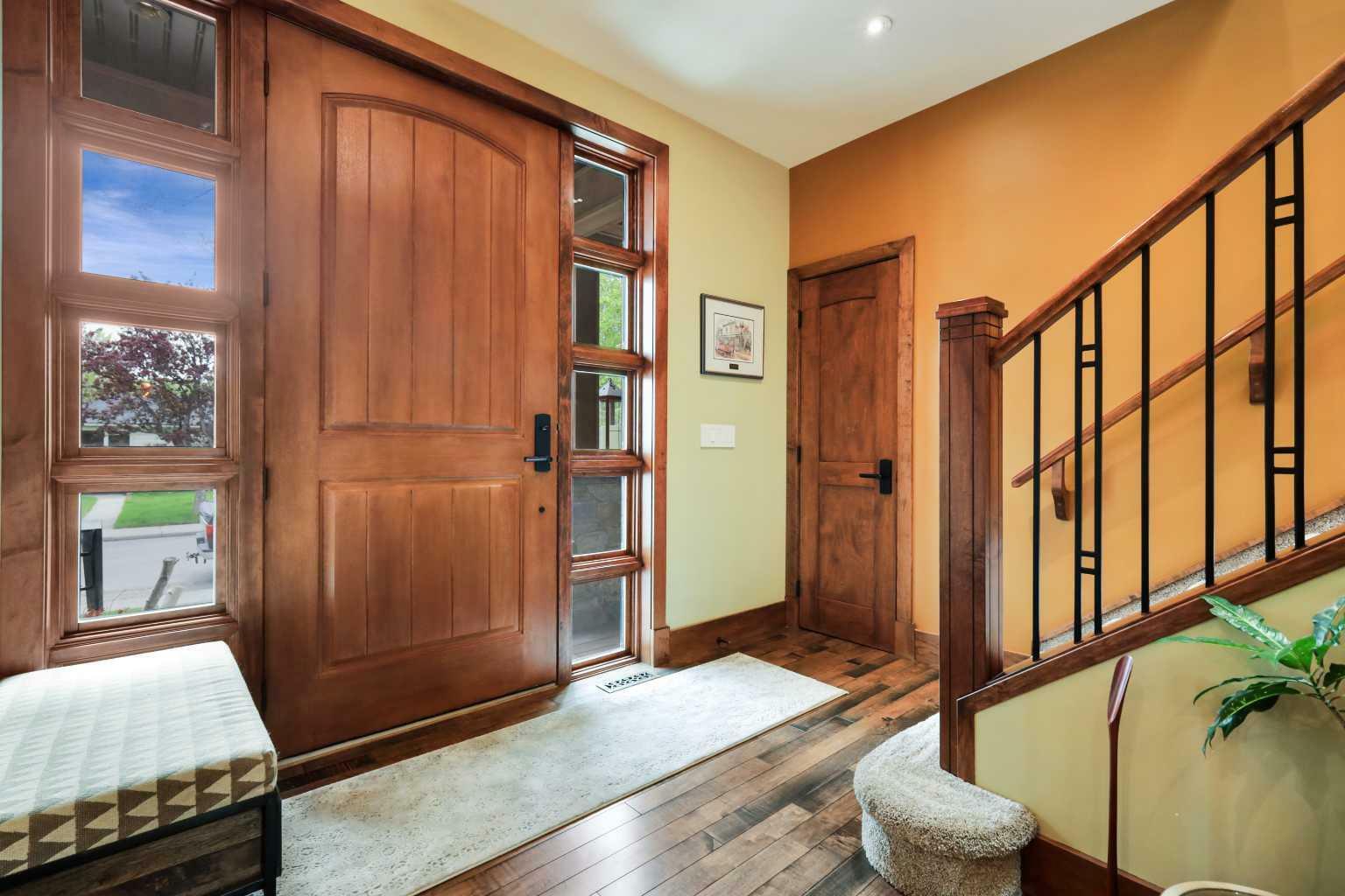 Property Photo: 2908 7 Avenue NW AB T2N 1B2