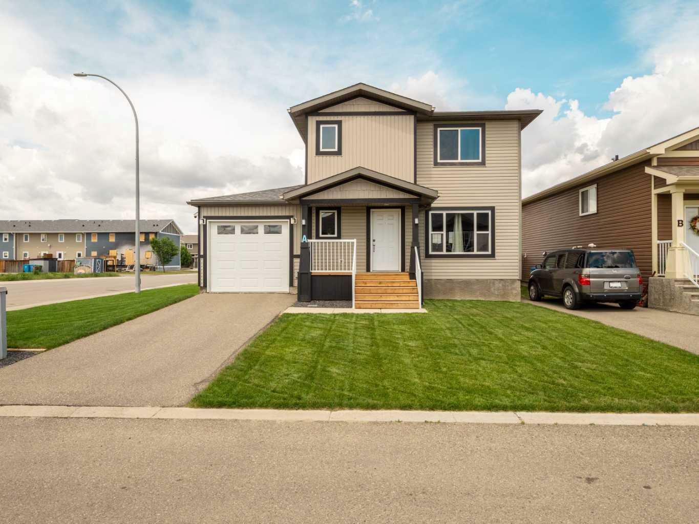 5609 43 Street #A  Taber AB T1G 0A8 photo