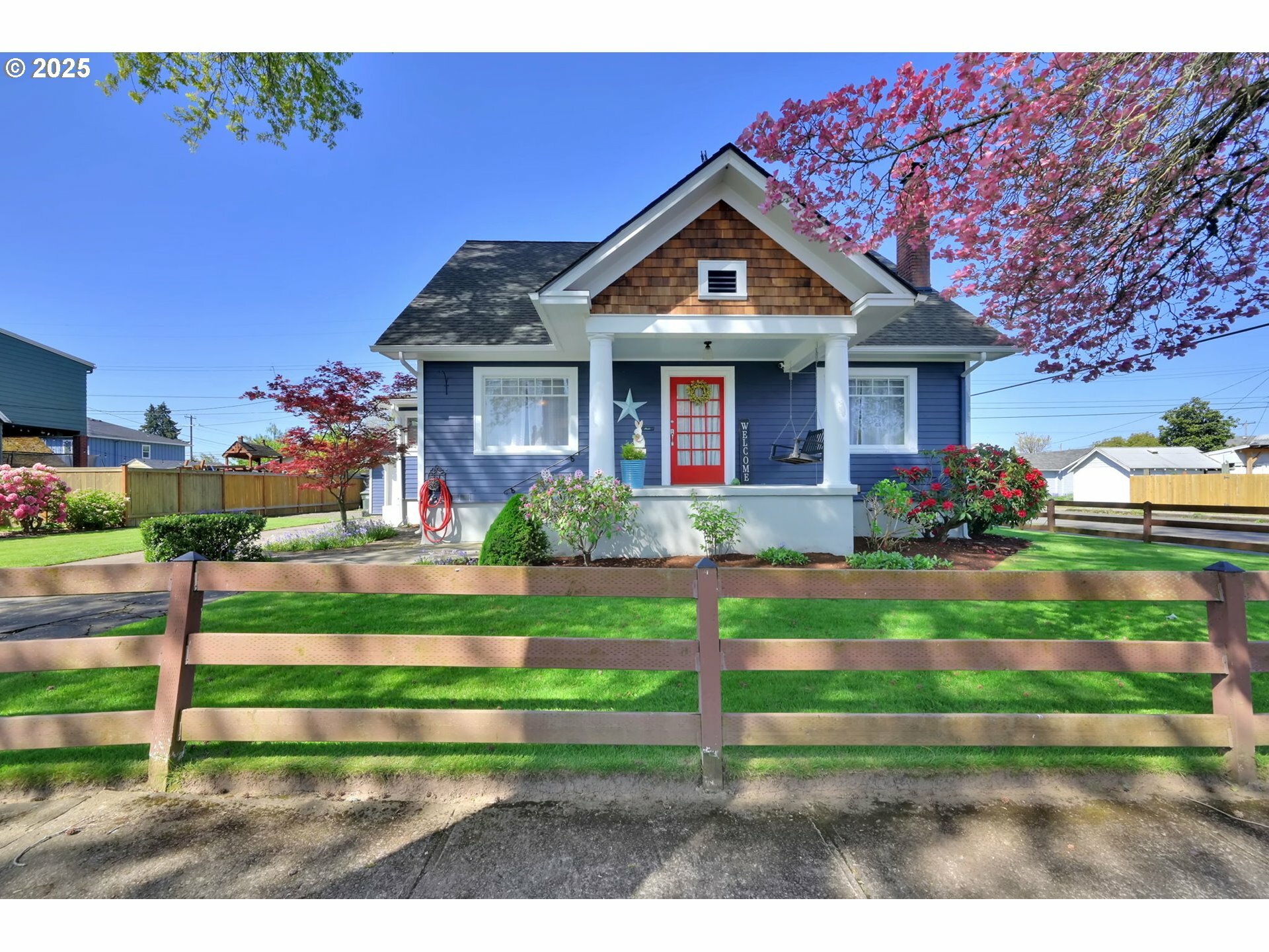 Property Photo: 683 Laurel OR 97448