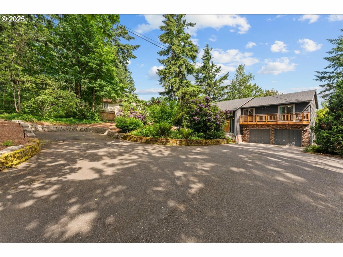 Property Photo: 19555 SE Debora Dr OR 97089