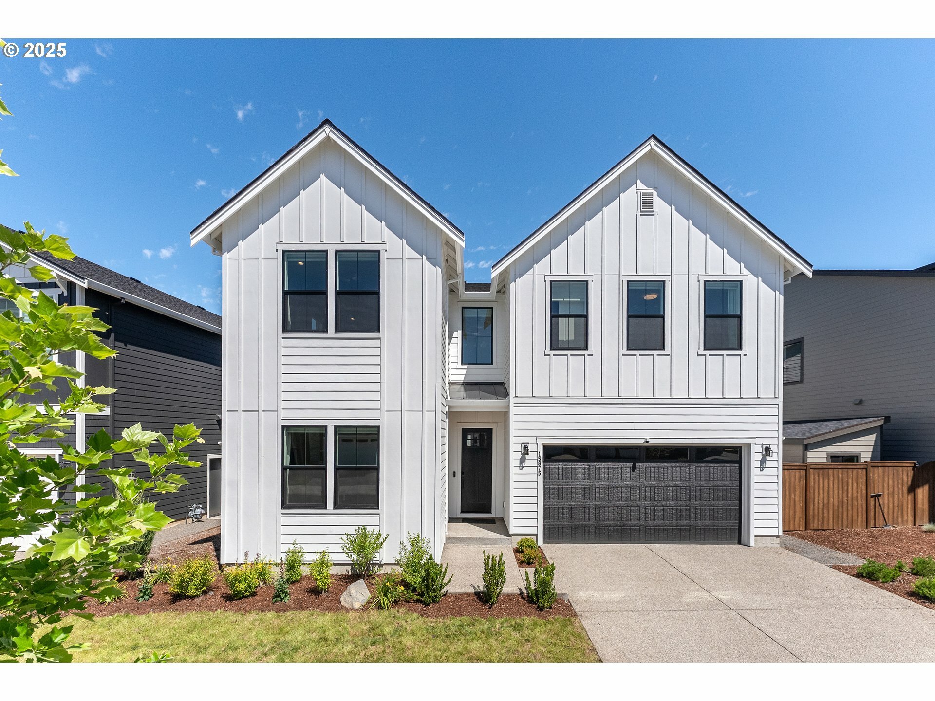 15875 NW Ridgeline St  Portland OR 97229 photo