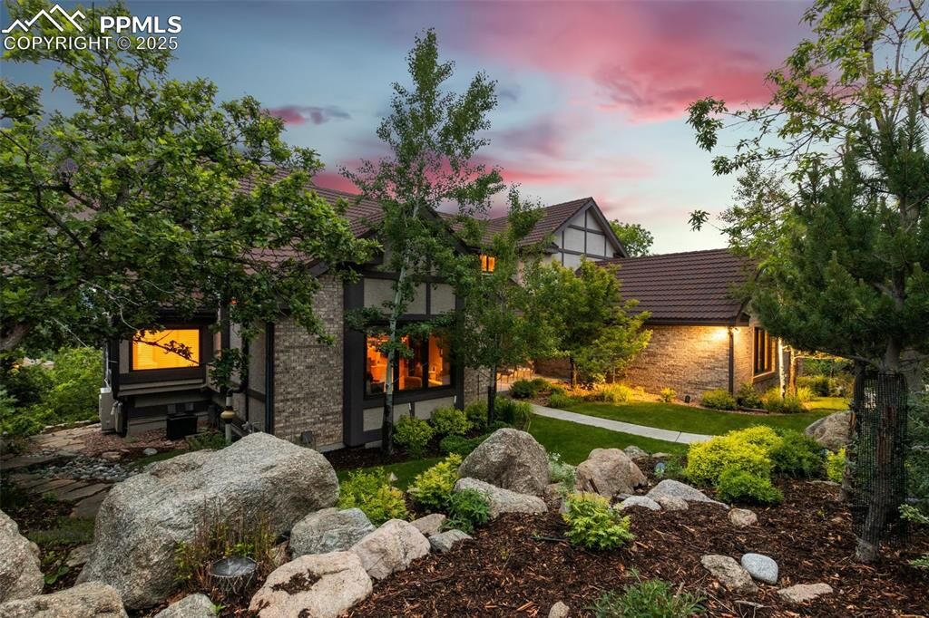 Property Photo:  170 Salisbury Court  CO 80906 