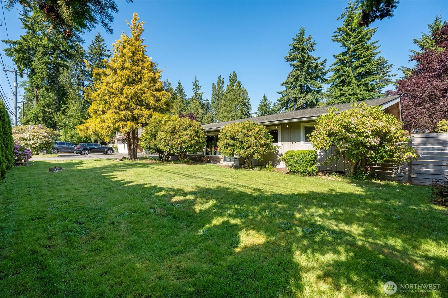 Property Photo: 18008 Ashworth Avenue N WA 98133