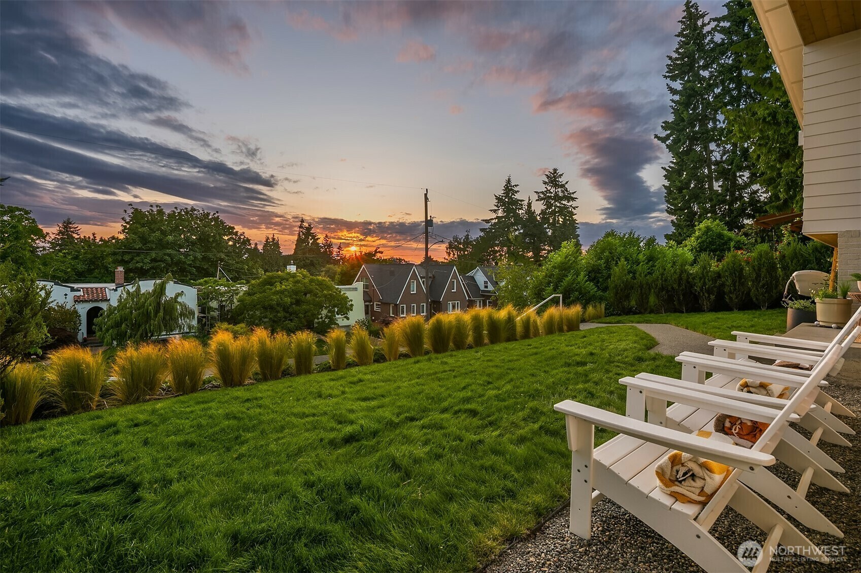Property Photo: 2332 47th Avenue SW WA 98116