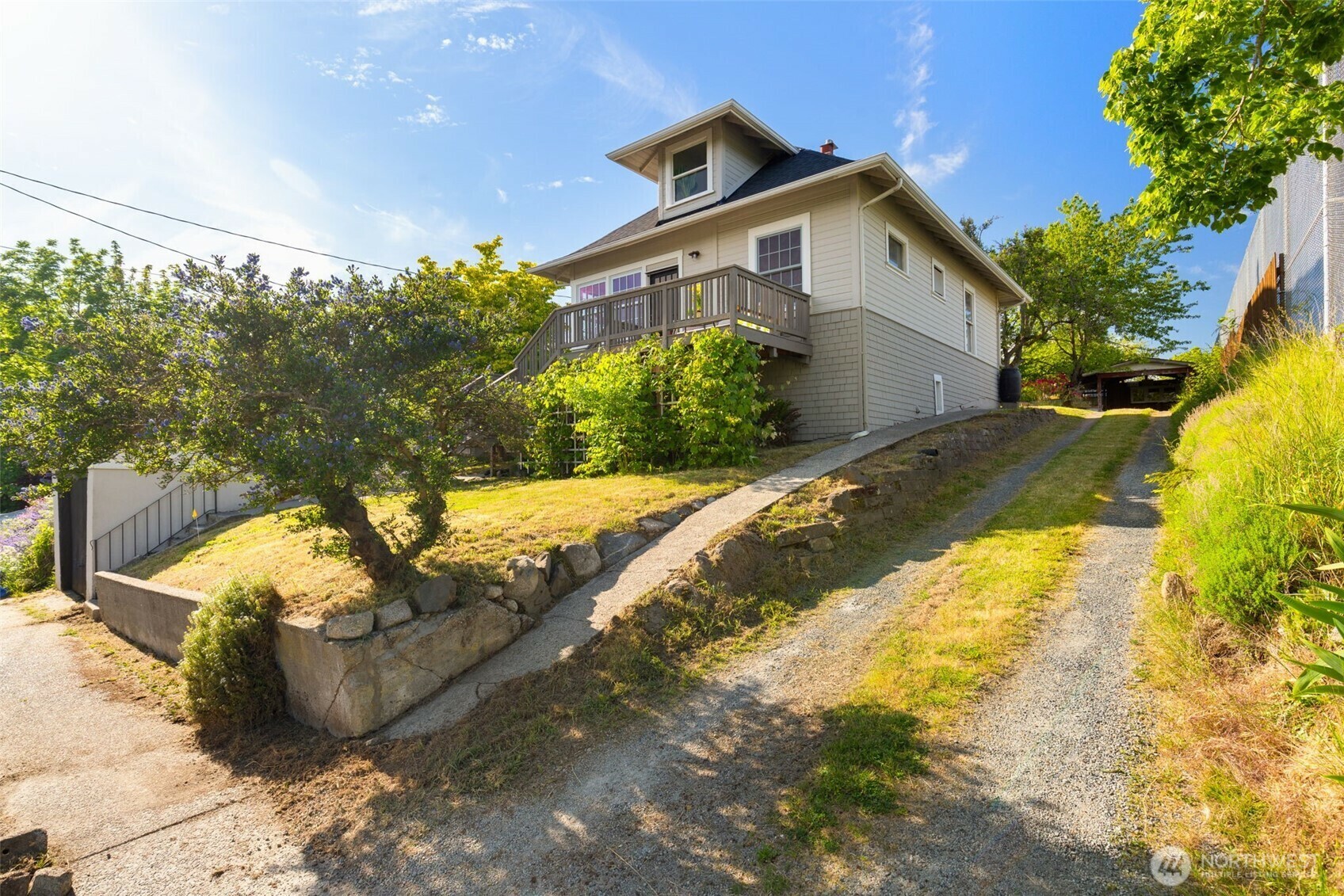 Property Photo:  4340 S  Bennett  WA 98118 