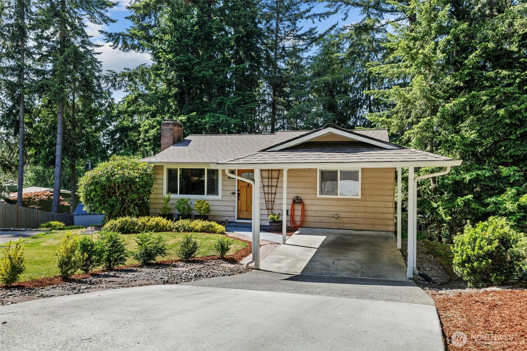 Property Photo: 5629 146th Street SW WA 98026