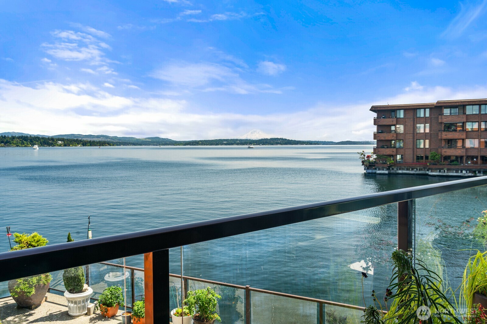 Property Photo: 2360 43rd Avenue E 213 WA 98112