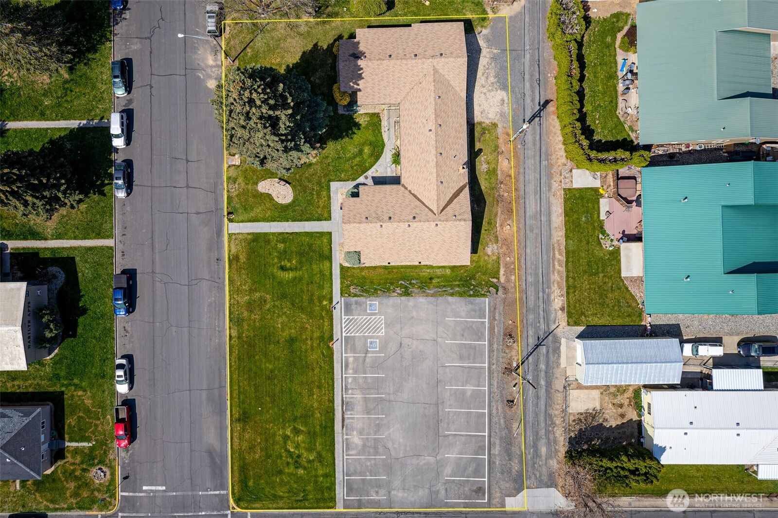 Property Photo:  119 SW J Street  WA 98848 