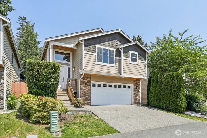 Property Photo:  2103  131st Place SW  WA 98204 