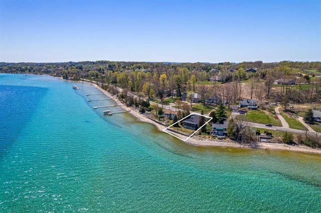 Property Photo: 9428 Center Road MI 49686