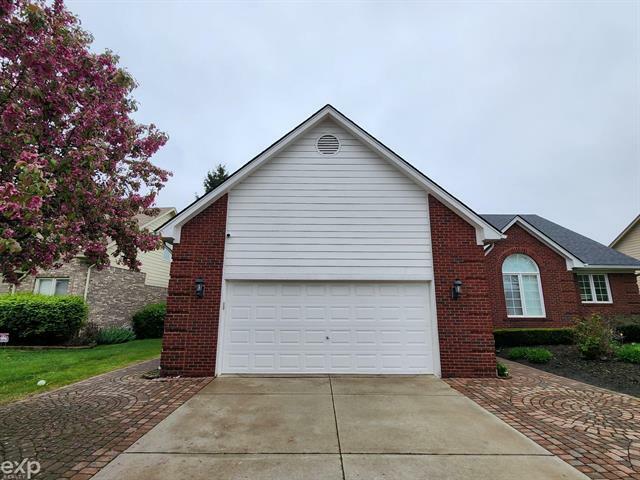 Property Photo:  19913 Mapleton Drive  MI 48044 