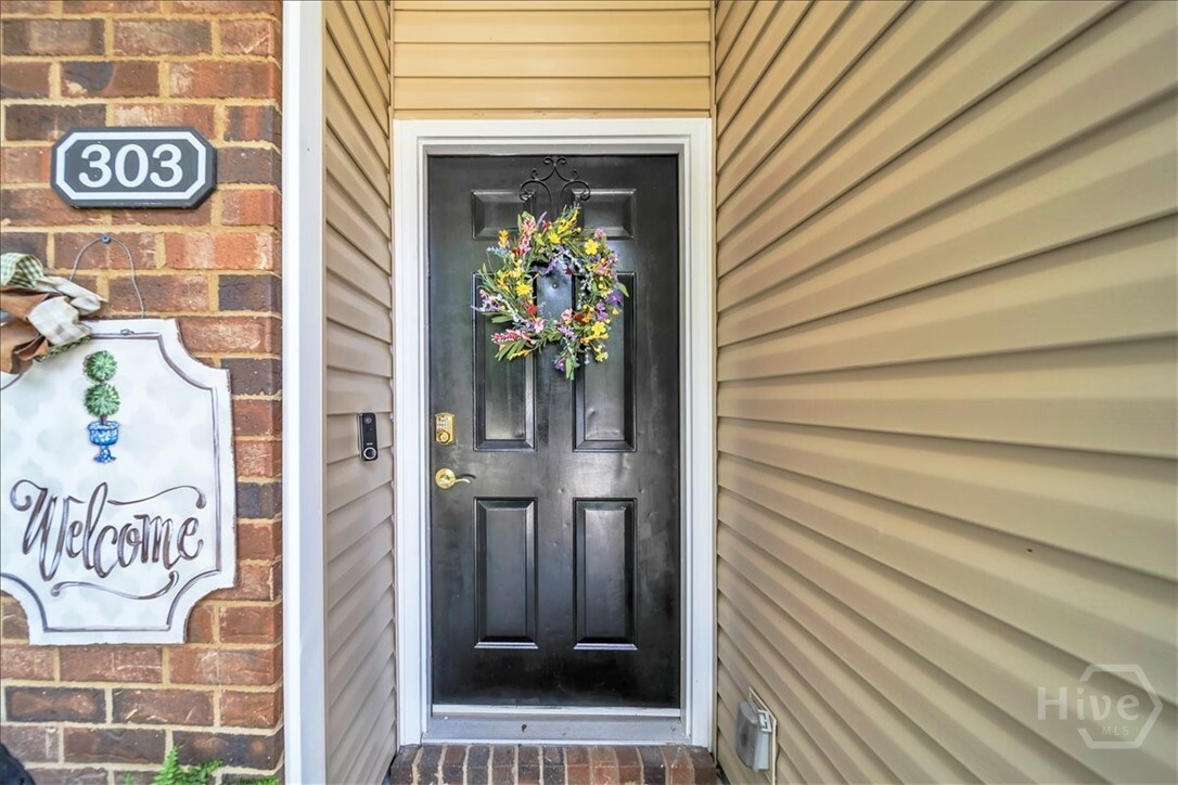 Property Photo: 303 Kendal Court GA 31419