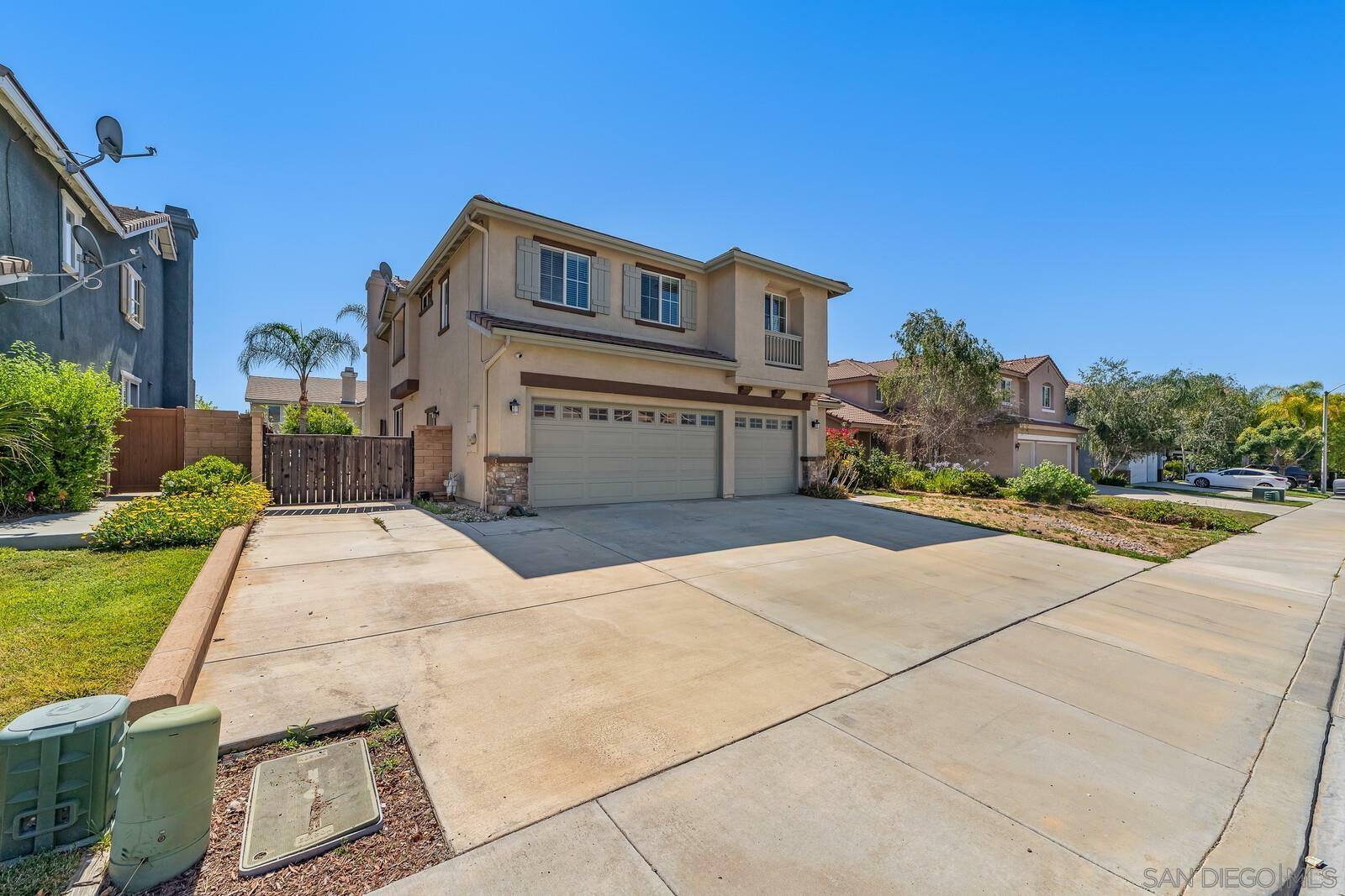 Property Photo: 37434 Lumiere Avenue CA 92563