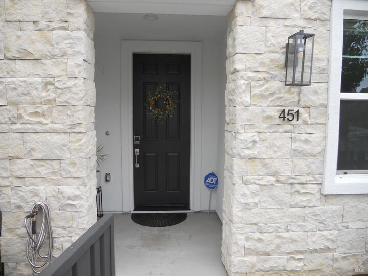 Property Photo: 451 Semillon Lane CA 95403