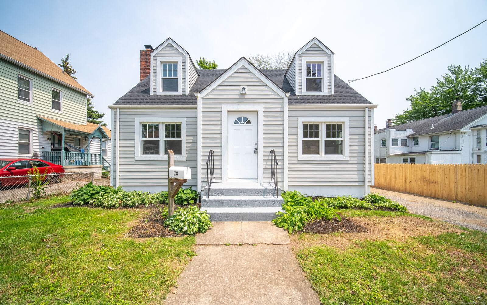 Property Photo:  78 White Street  CT 06615 