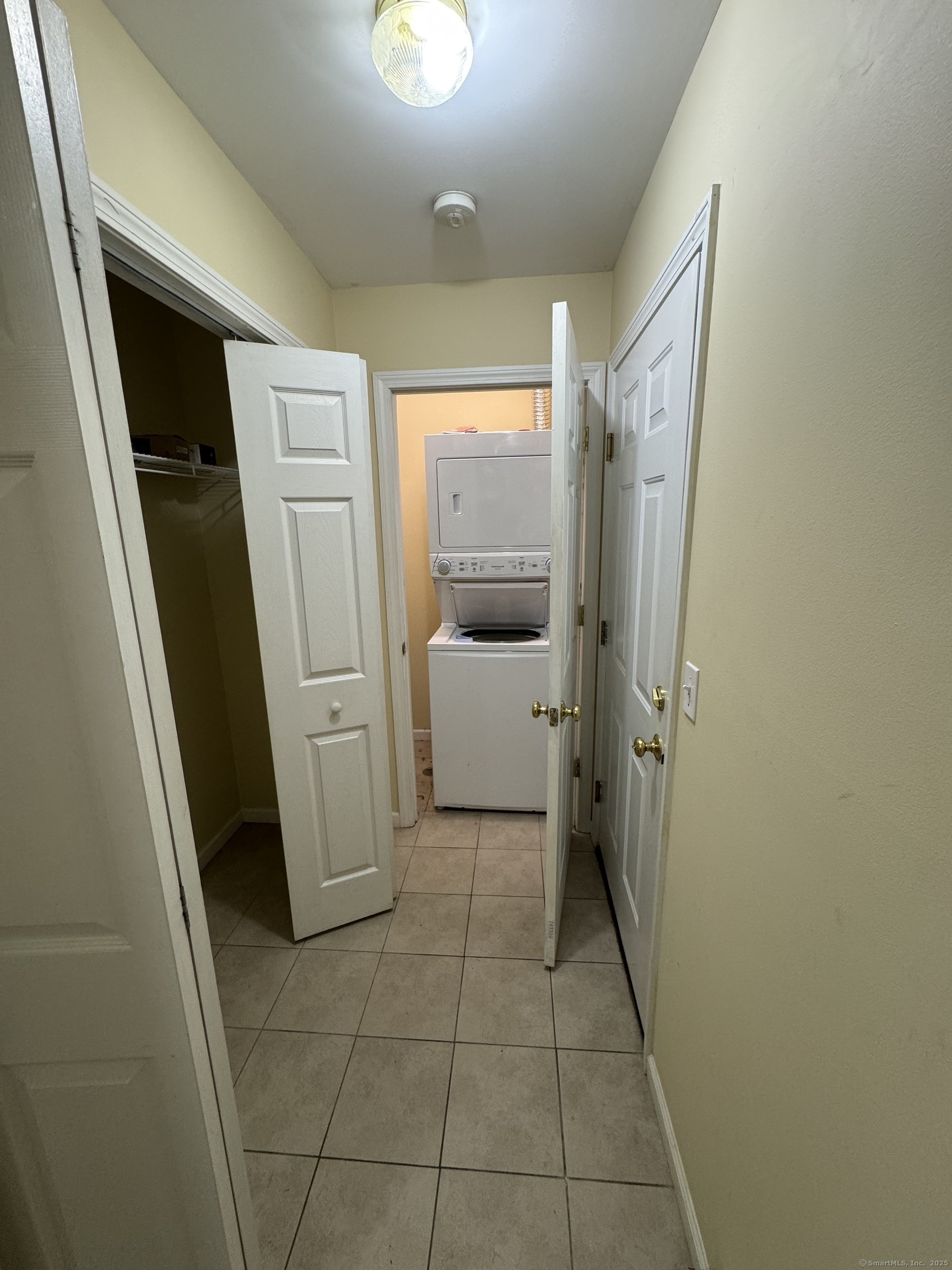 Property Photo: 35 Warwick Street 7 CT 06513