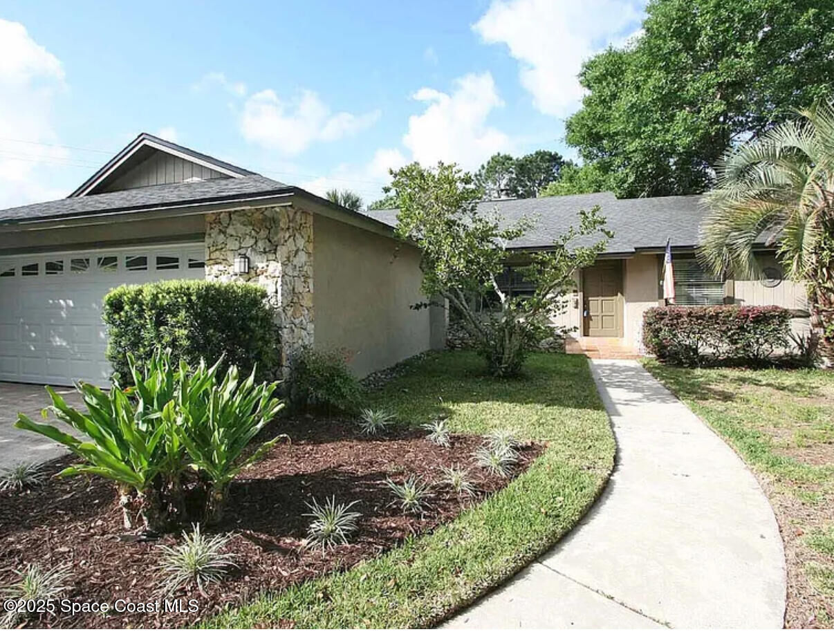 Property Photo:  416 Haverlake Circle  FL 32712 