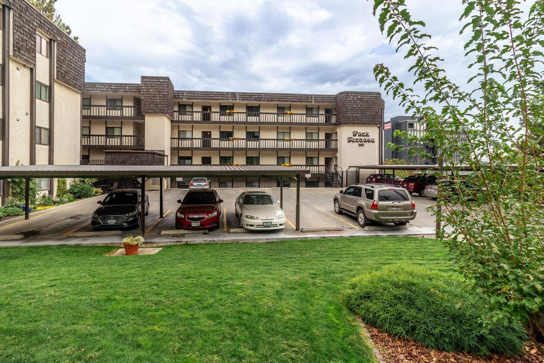 Property Photo: 620 W 7th Unit 402 Ave 402 WA 99204