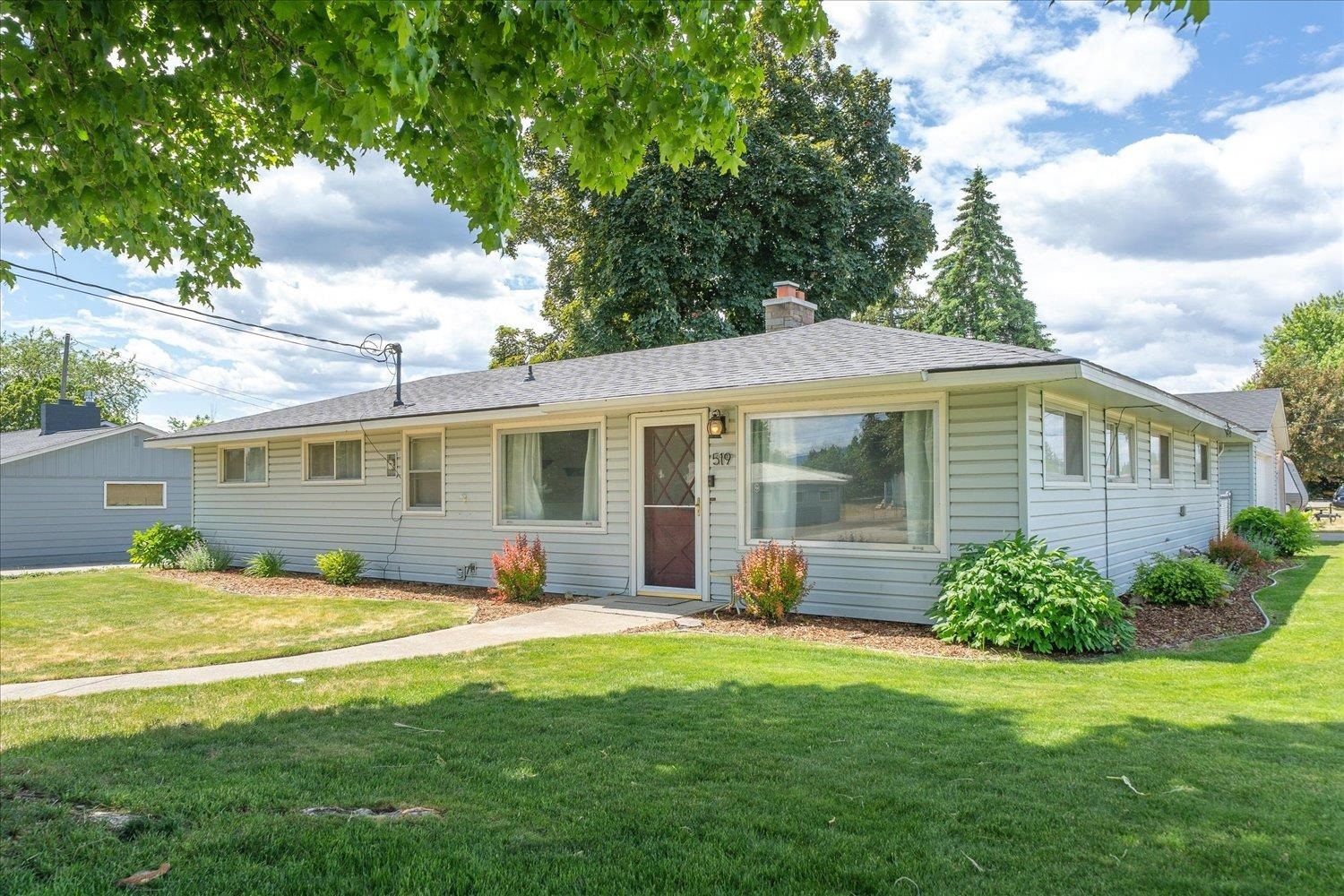 Property Photo: 519 N Bannen Rd WA 99216
