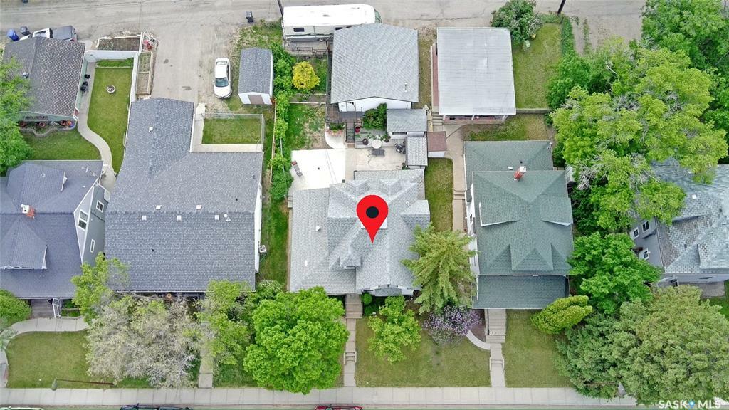 Property Photo: 428 1st Avenue NW SK S9H 0N4