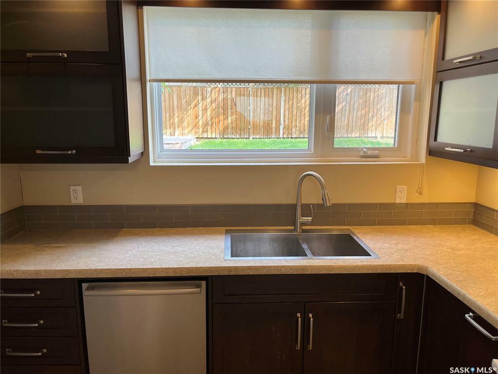 Photo de la propriété: 4 Neill Place # 2 SK S4N 2V4